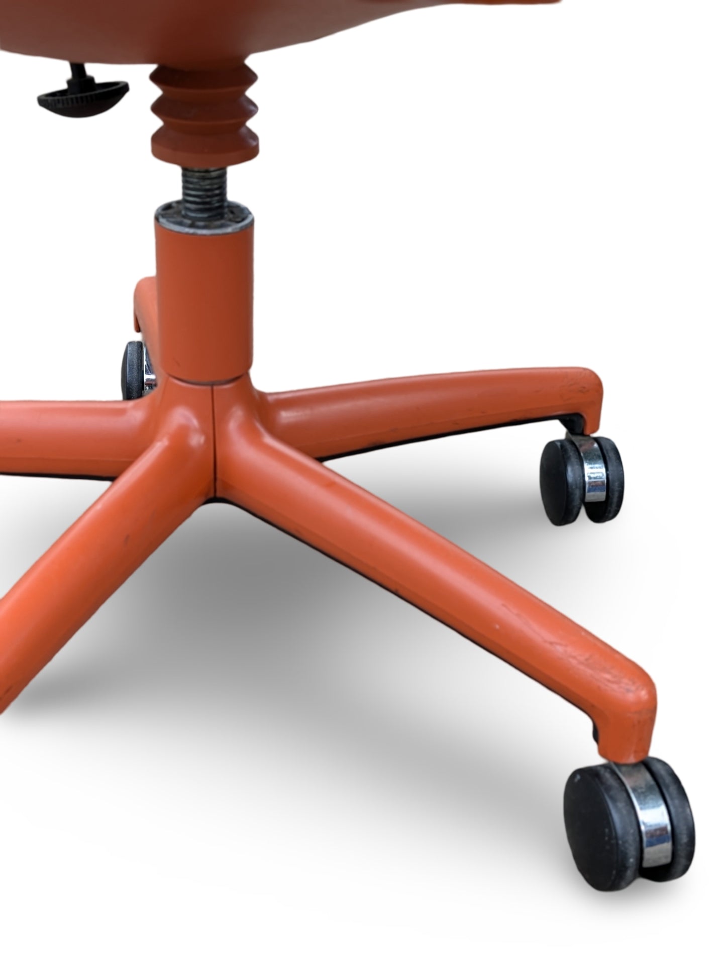Vintage Mid-Century Modern Shaw Walker Orange Office Chair – Stylish, Durable, & Retro Appeal
