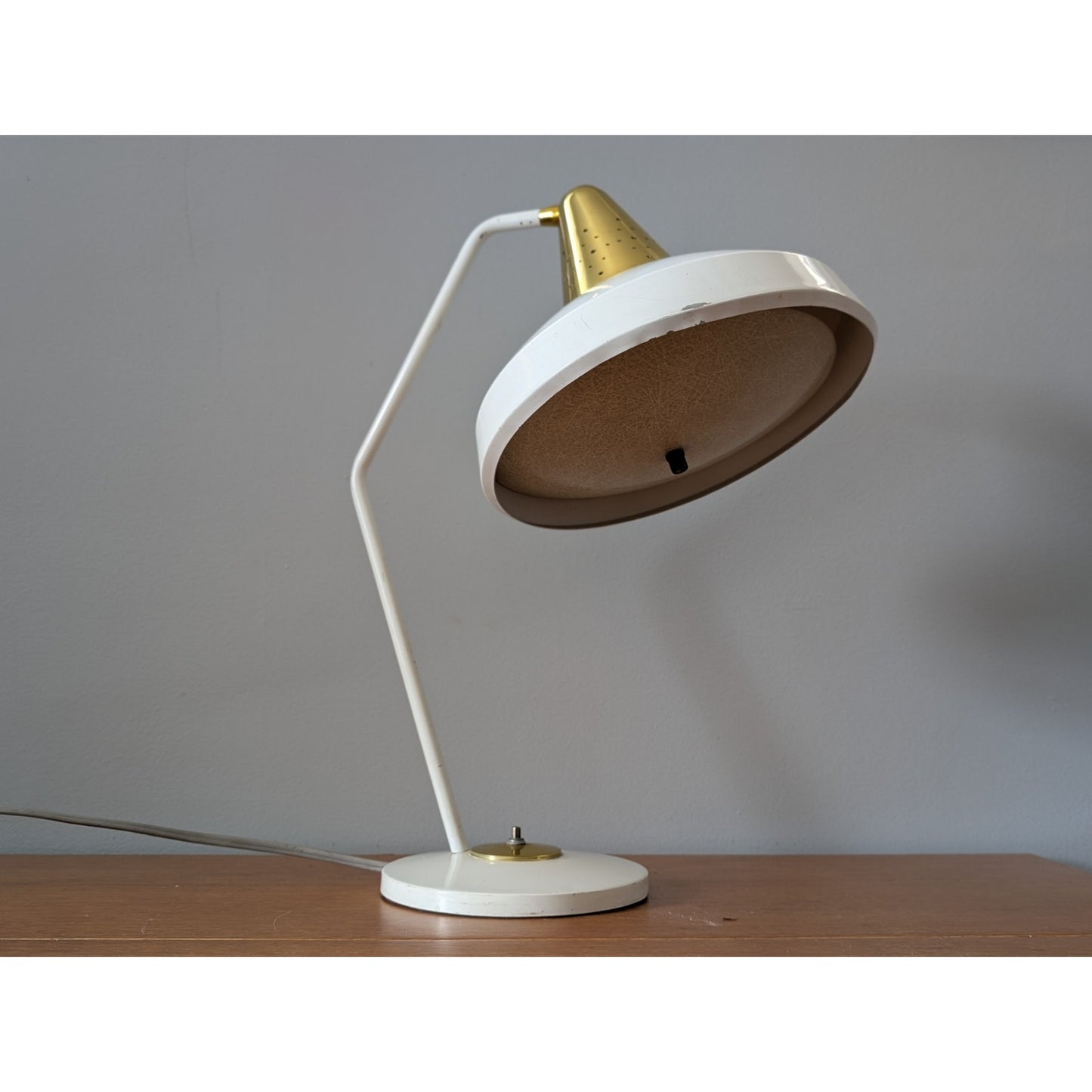 Vintage Mid-Century White Desk Lamp by Bill Scarlett for Swivelier — additional view 6