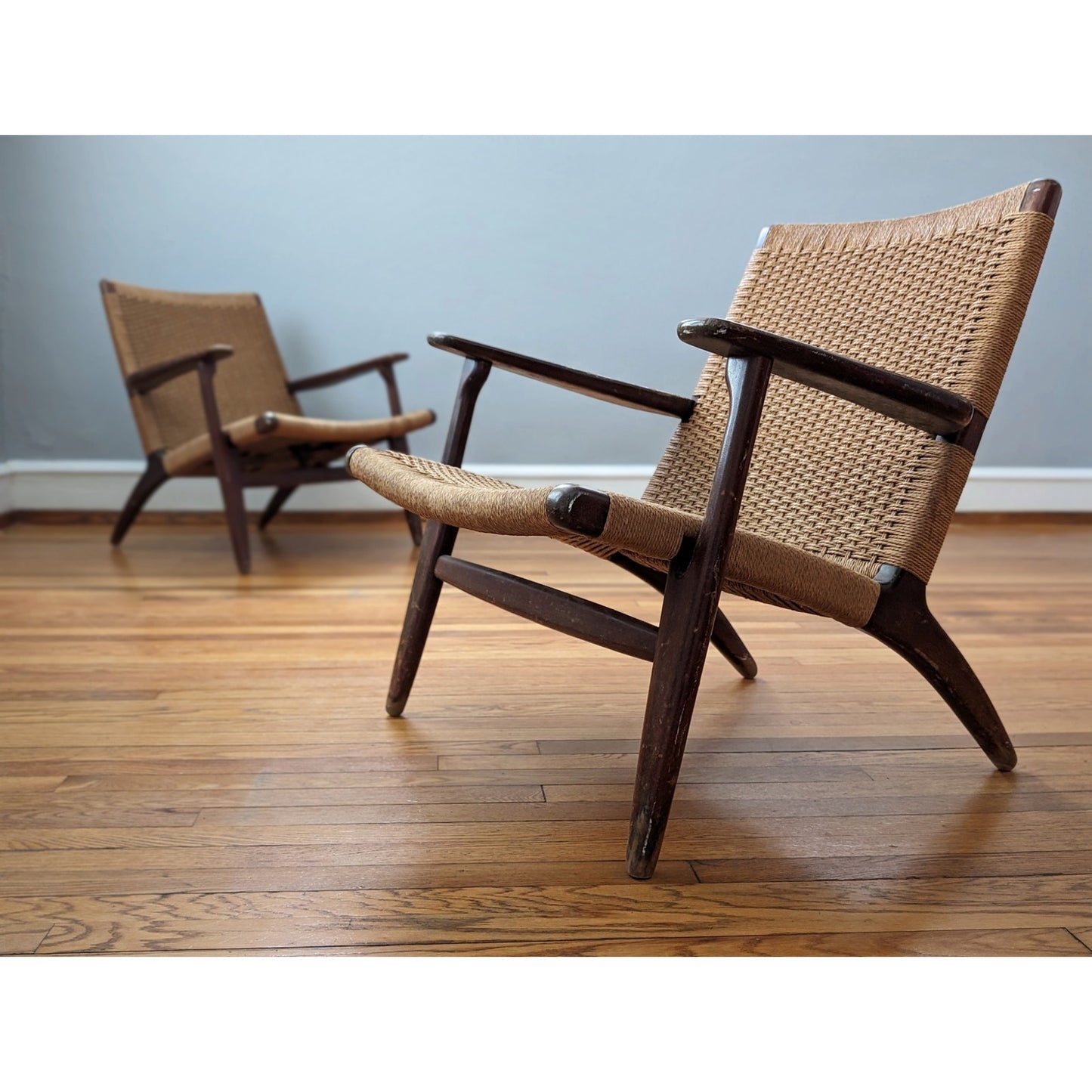 Vintage Mid-Century Modern Hans Wegner CH-25 Lounge Chairs