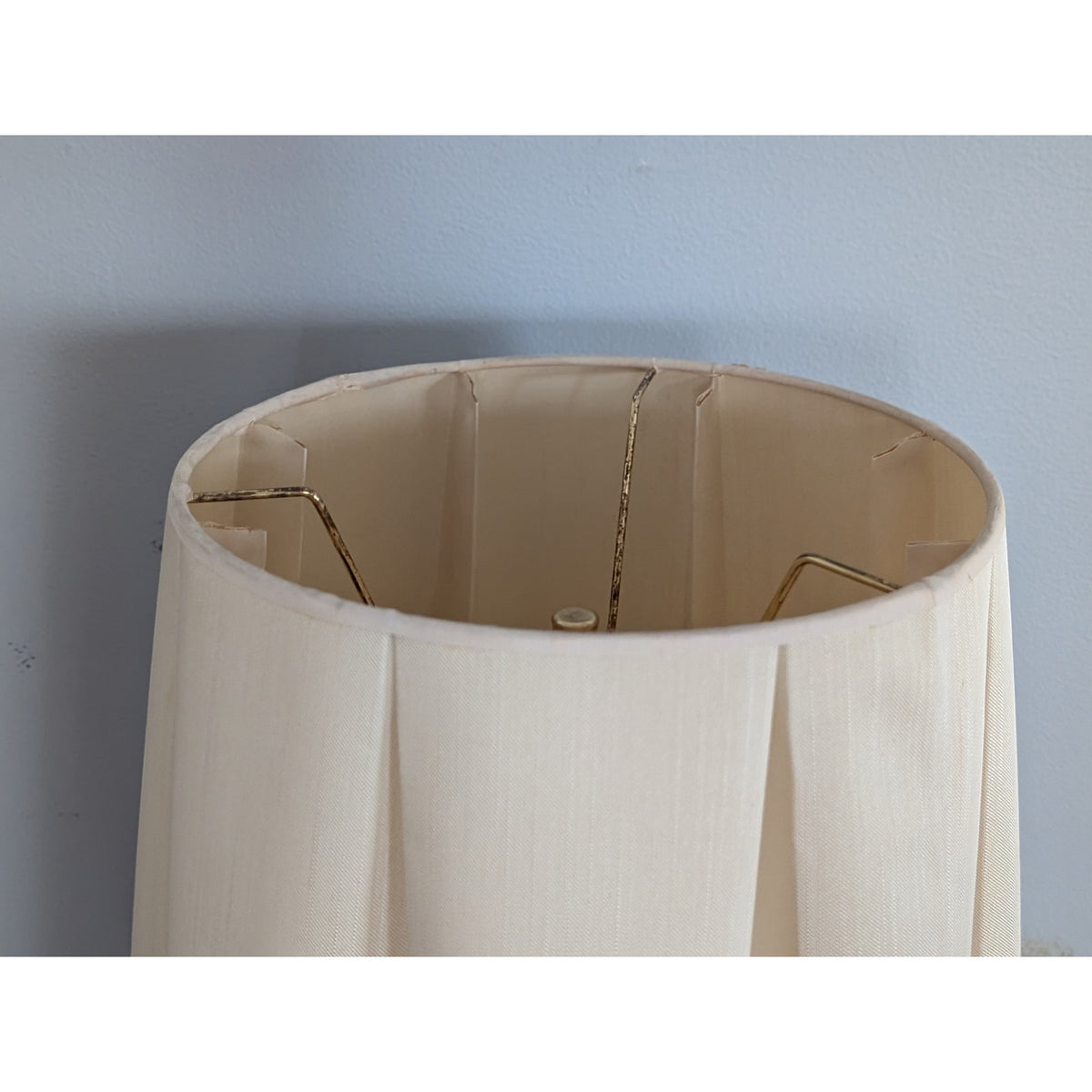 John Keal For Modeline Mid Century Modern Ceramic & Korina Wood Table Lamp — additional view 9