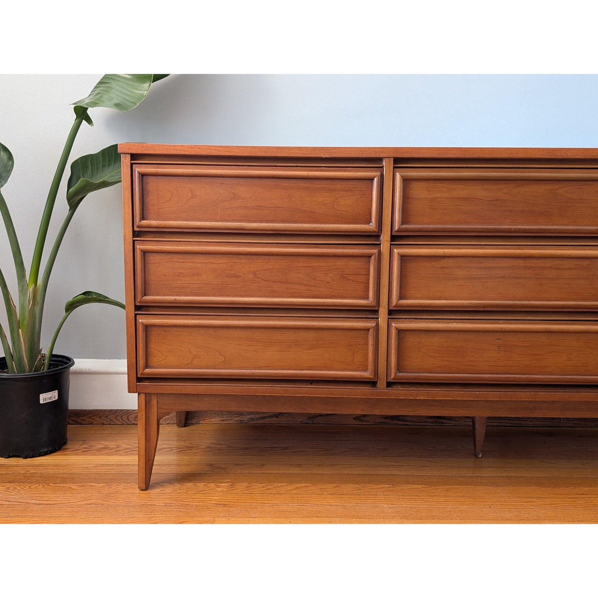 Vintage Mid Century Modern 9-Drawer Dresser – Restored Top — additional view 5