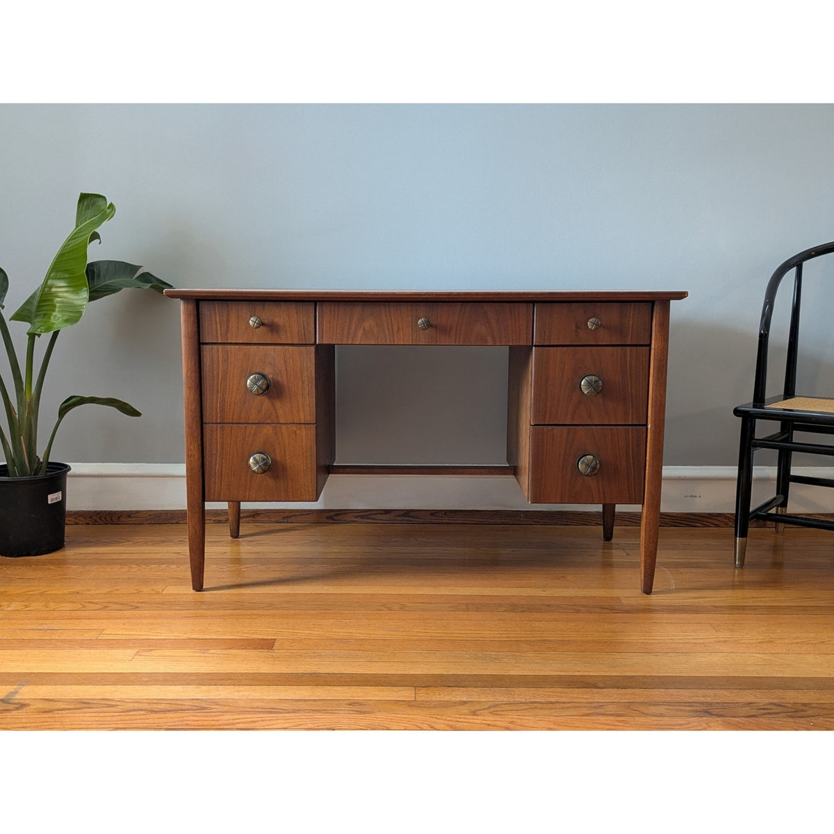 Vintage Henredon Circa 70 Mid-Century Modern Desk – Beautifully Restored — additional view 2