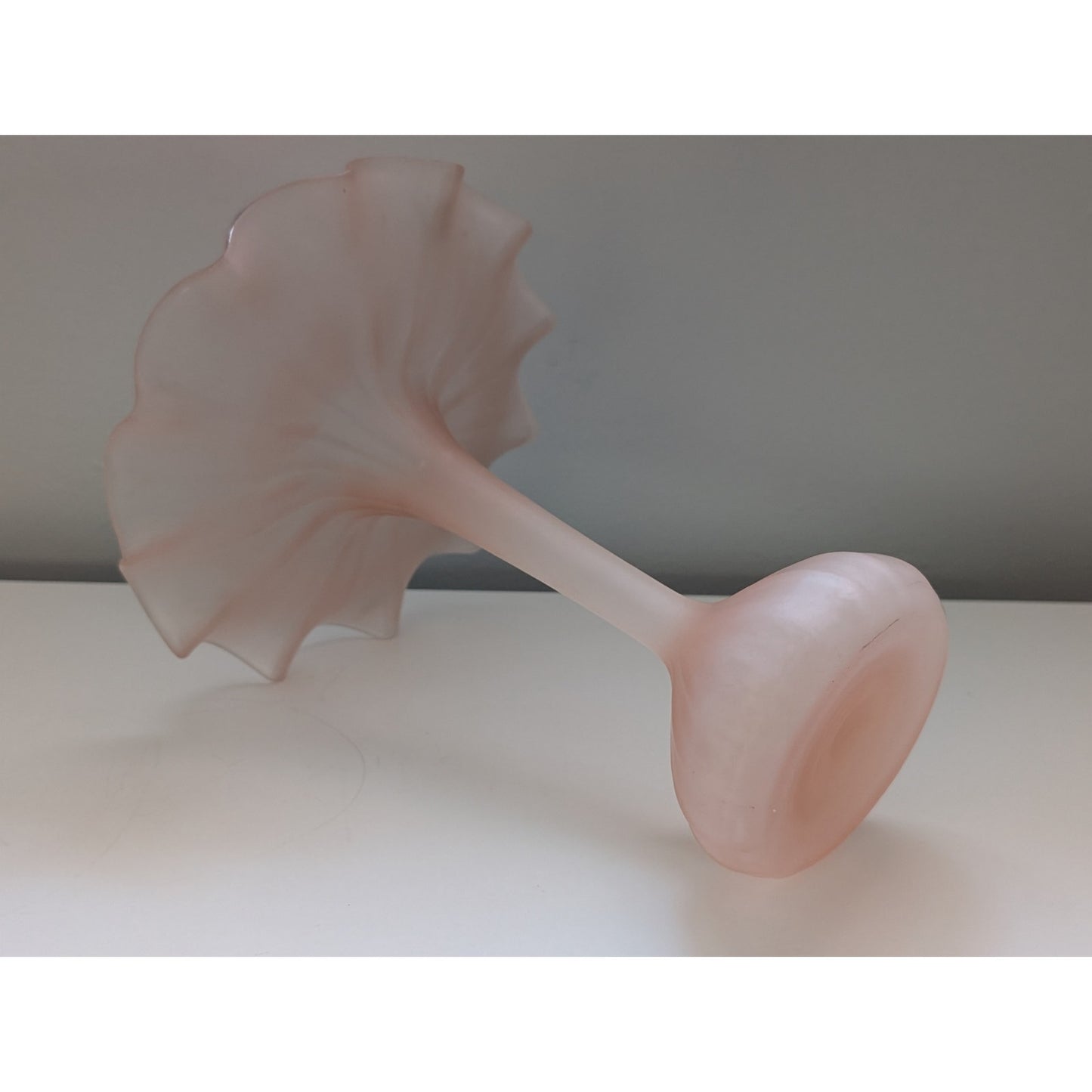 Satin Pink Frosted Glass Vase by Leonardo Handarbeit