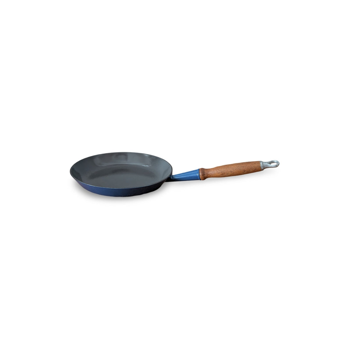 Vintage Mid-Century Modern Le Creuset #26 Blue Enamel Frying Pan Skillet with Wood Handle — additional view 3