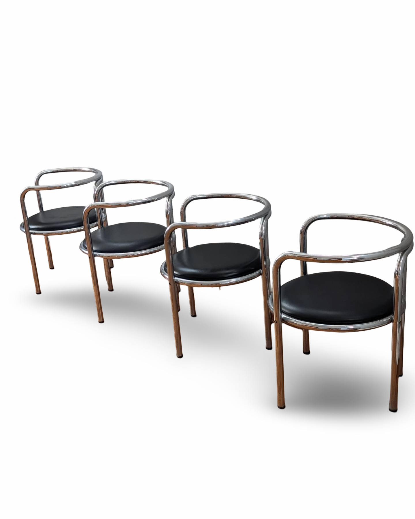 Rare Set of Four Mid Century Modern Chairs by Gae Aulenti – Iconic Italian Design