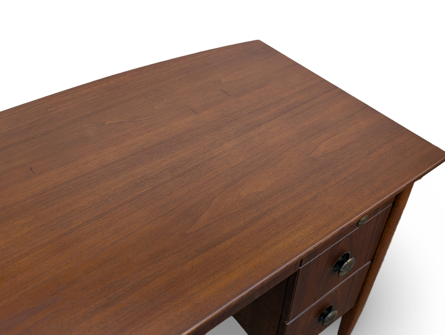 Vintage Restored Mid-Century Modern Henredon Desk from Circa 70 Series – Unique Design with Brass Pulls and Ample Storage