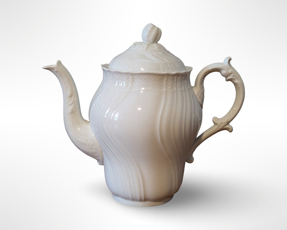Richard Ginori Vecchio Bianco Vintage White Porcelain Coffee Pot 7in - Image 1