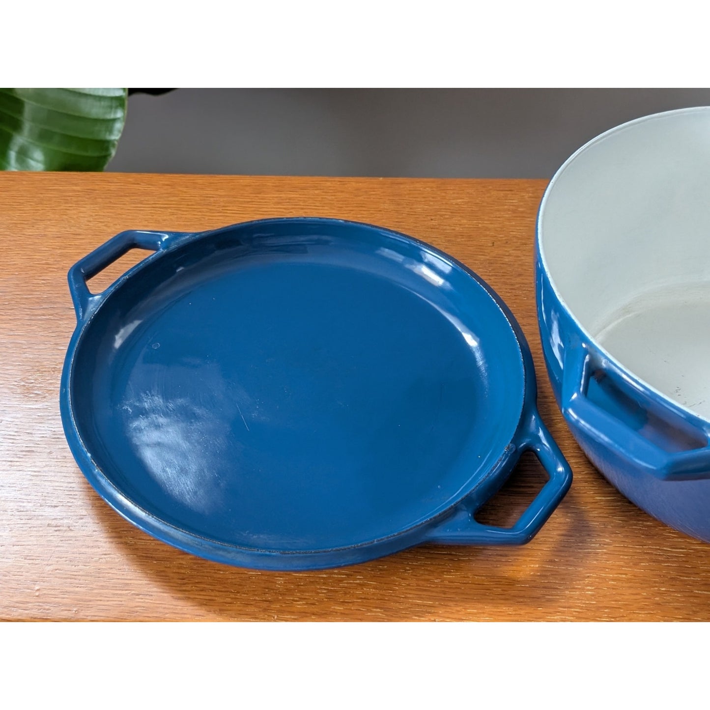 Vintage COPCO D3 Cast Iron Dutch Oven – Deep Blue Enamel, 4-Quart