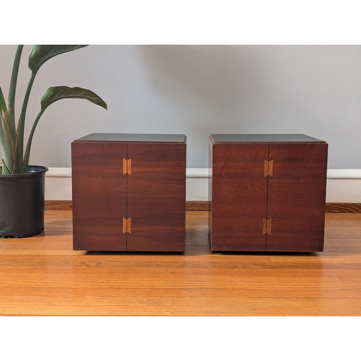 Rare Vintage Lane Acclaim Rolling Cube End Tables Set of 2, Design by Andre Bus — additional view 2