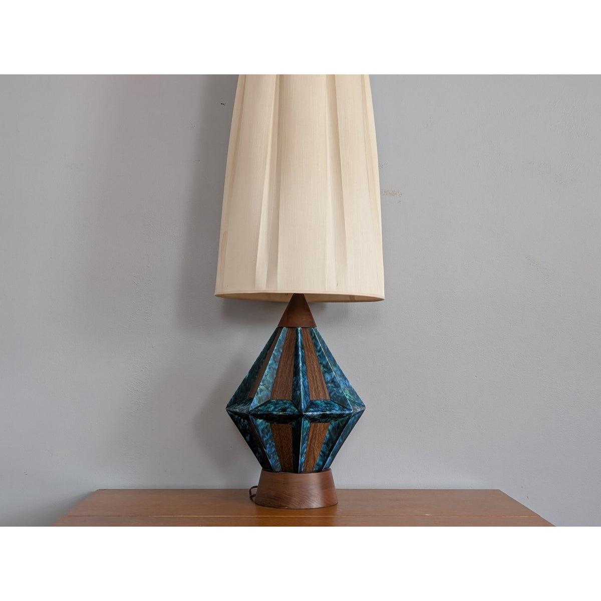 John Keal For Modeline Mid Century Modern Ceramic & Korina Wood Table Lamp