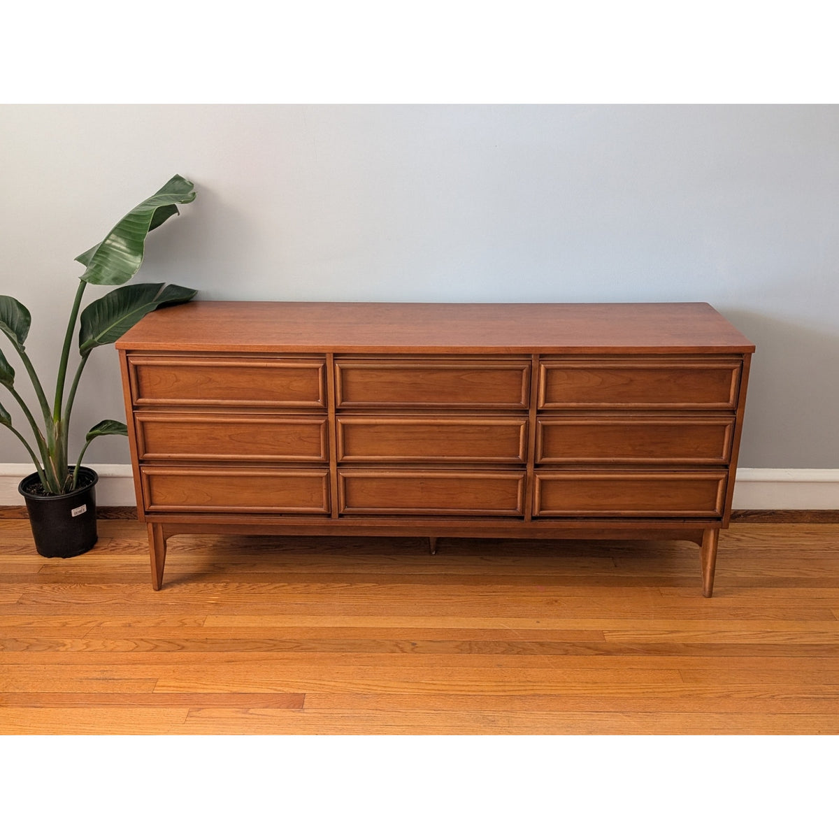 Vintage Mid Century Modern 9-Drawer Dresser – Restored Top — additional view 2