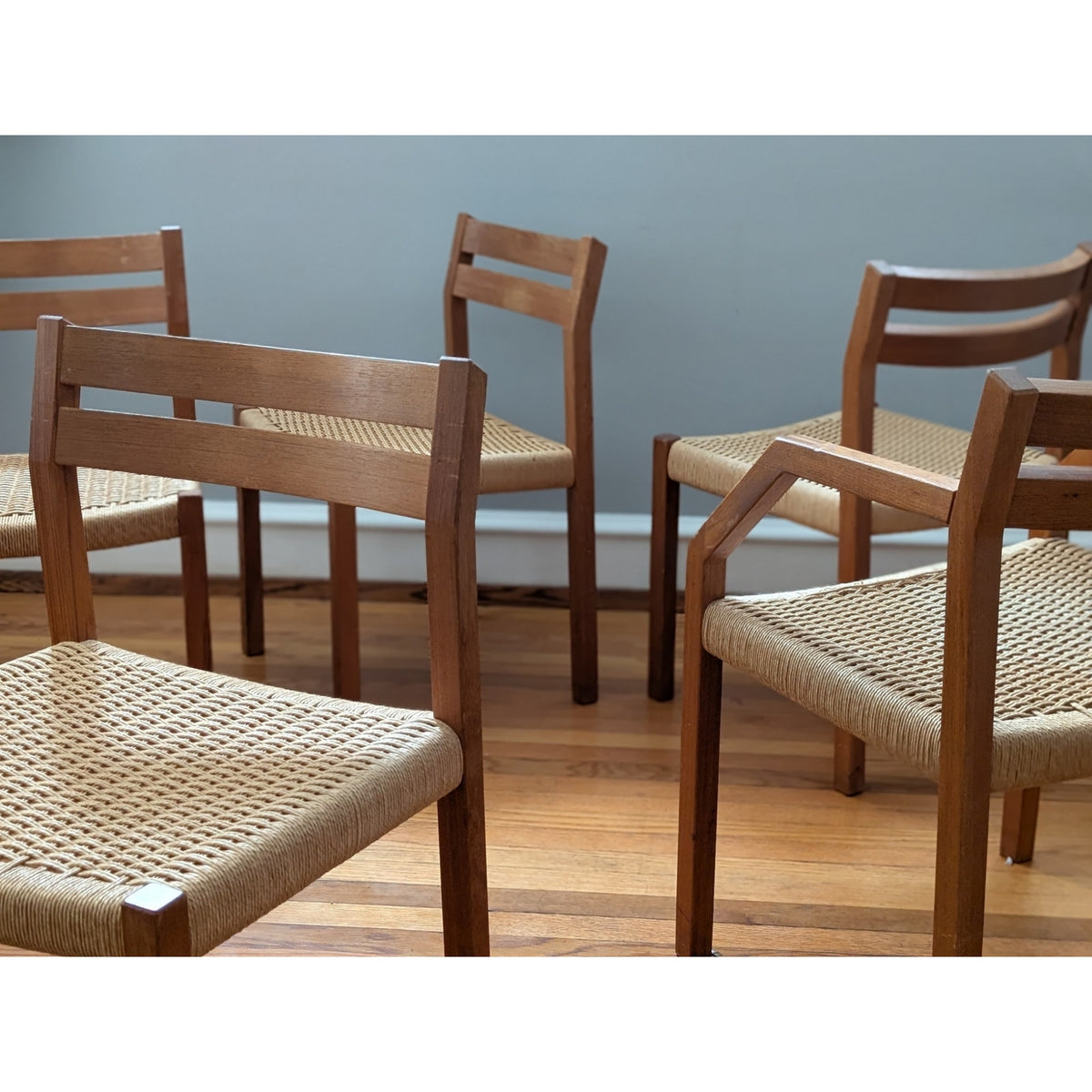 Set of 6 Vintage Mid-Century Modern J.L. Møller Model 404 Dining Chairs — additional view 5