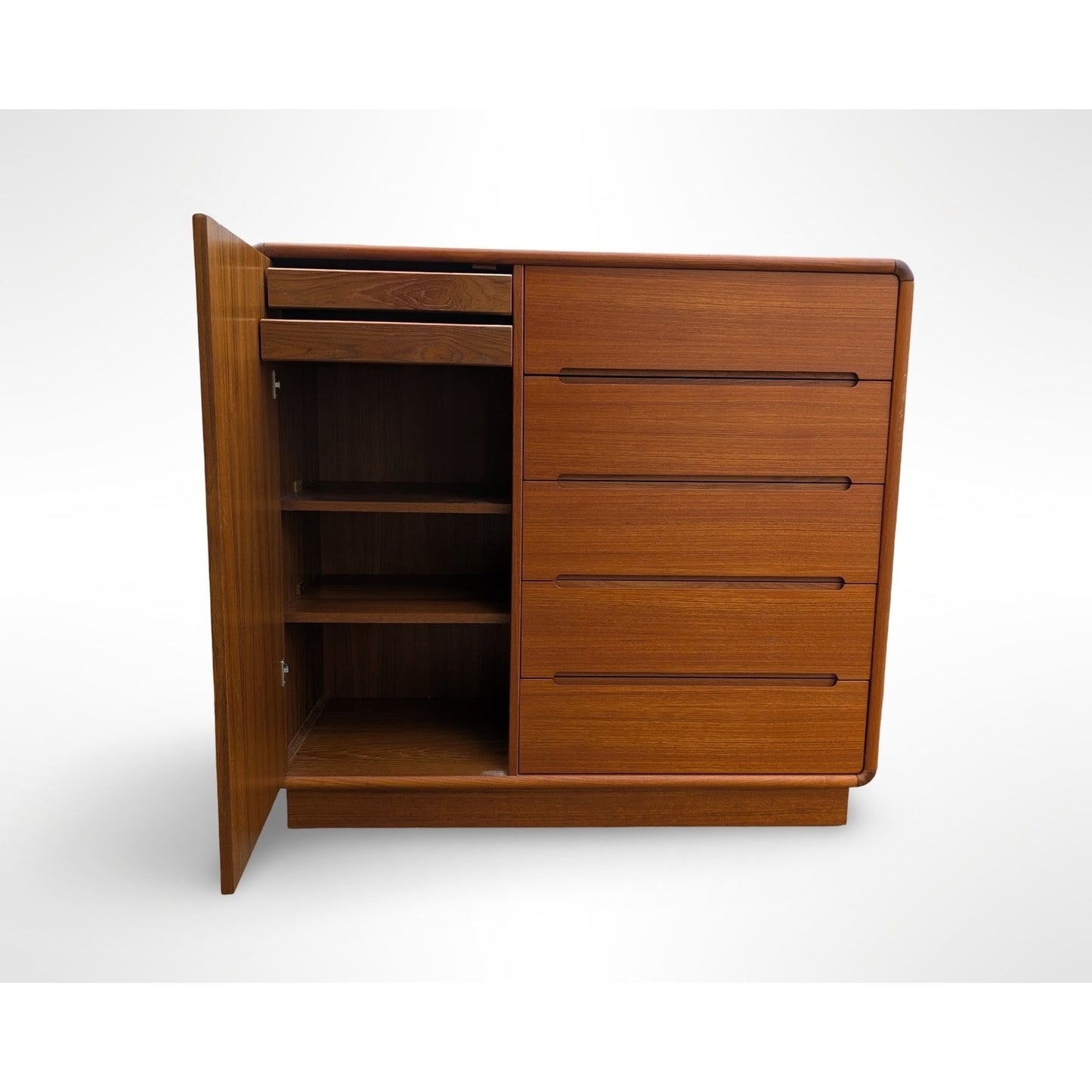 Vintage Danish Modern Teak Wardrobe Dresser Chest of Drawers Dresser