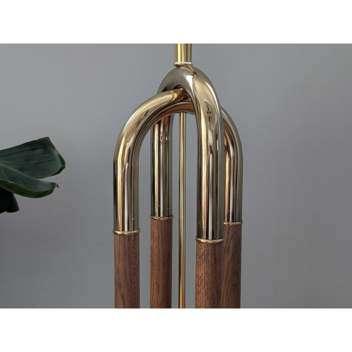 Vintage Mid-Century Modern Brass and Oak Lamp By Clover — additional view 4