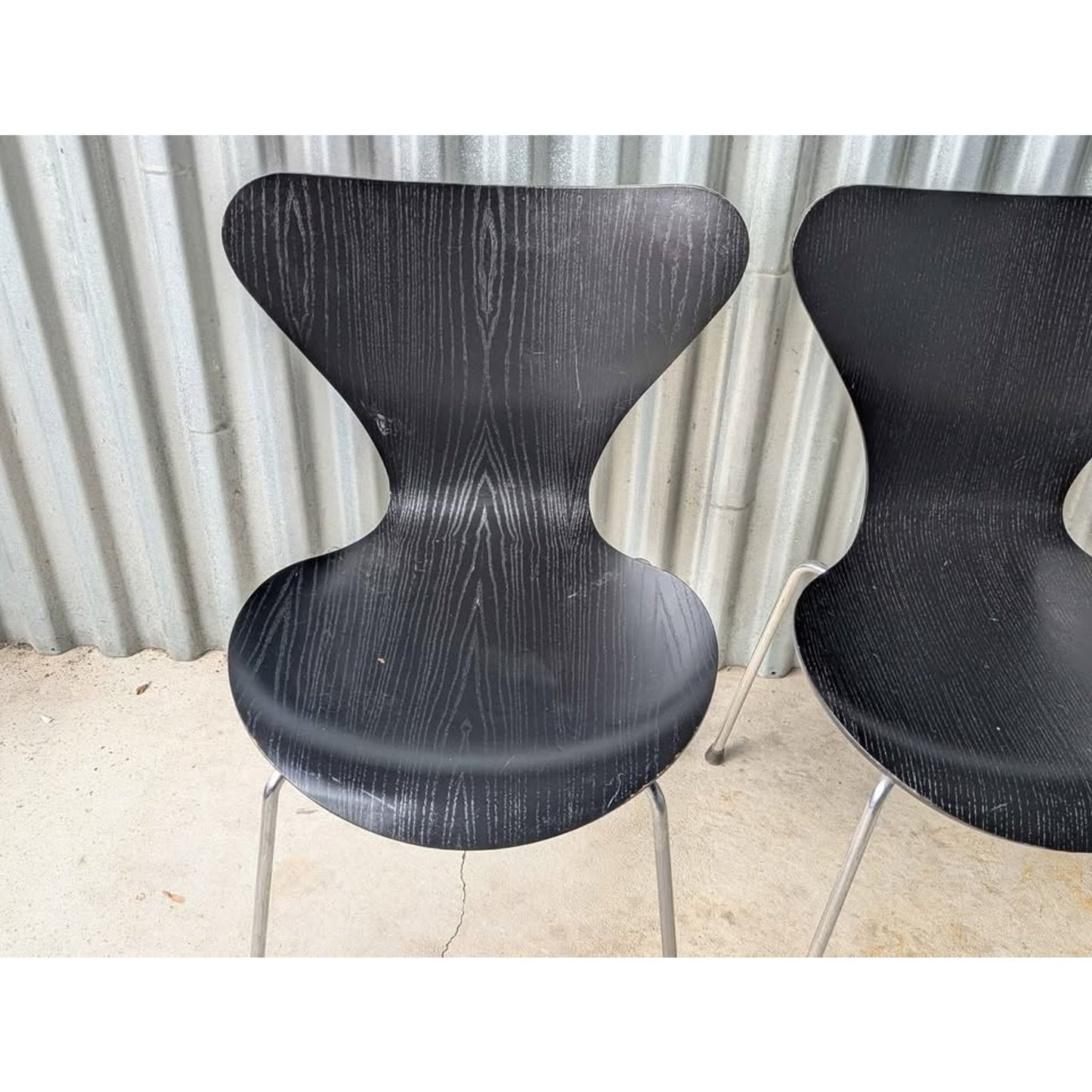 Set of 4 Authentic Arne Jacobsen Chairs for Fritz Hansen – Danish Mid-Century Modern Design