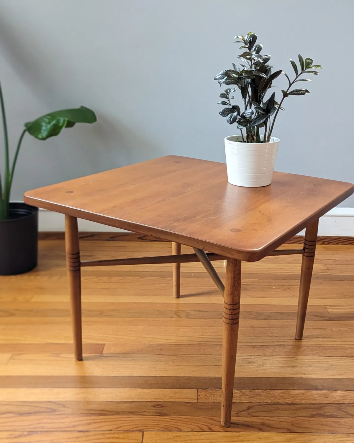 Vintage Mid Century Modern Solid Maple Side Table – Restored Top, 28" x 28" x 21" — additional view 5