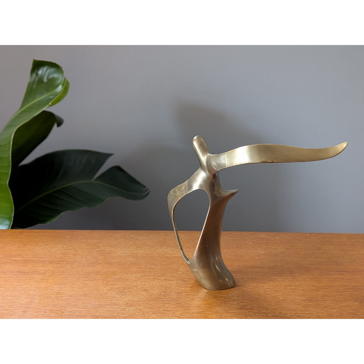 Vintage Mid-Century Modern Solid Brass Seagull Sculpture — additional view 2