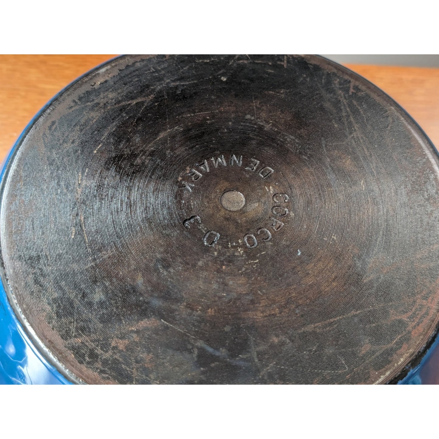 Vintage COPCO D3 Cast Iron Dutch Oven – Deep Blue Enamel, 4-Quart