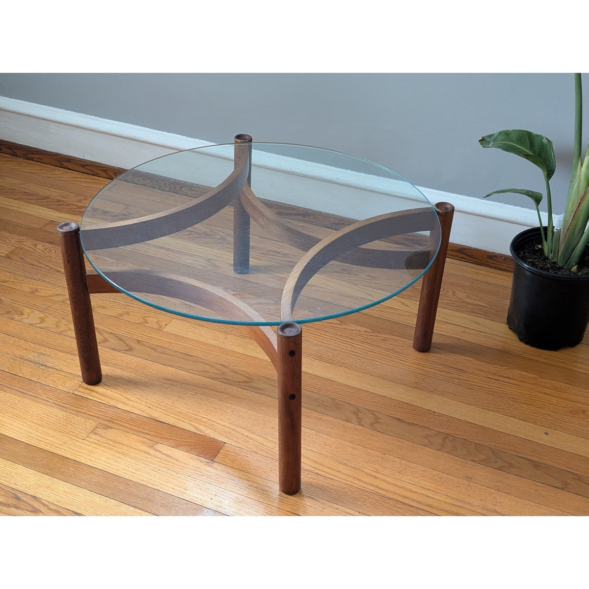Danish Teak Coffee Table with Glass Top – Mid-Century Modern 30” Round