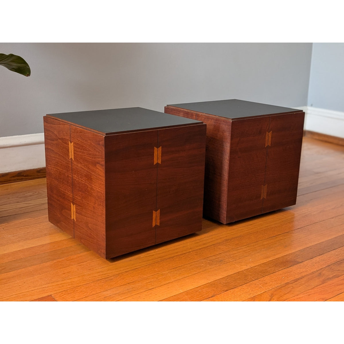 Rare Vintage Lane Acclaim Rolling Cube End Tables Set of 2, Design by Andre Bus — additional view 5