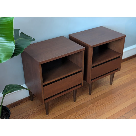 Pair of Restored Mid-Century Modern Nightstands by Bassett - Vintage Elegance