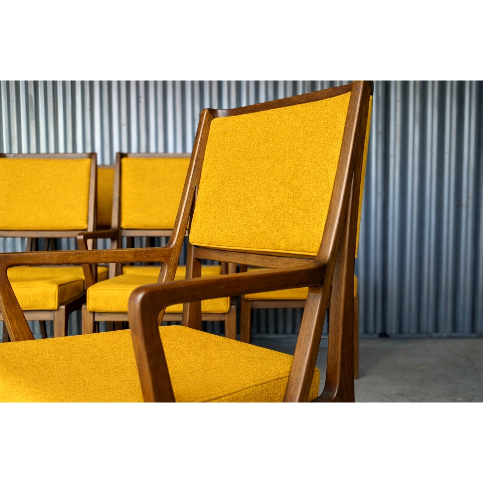 Set of eight Gio Ponti for Singer & Sons walnut dining chairs models 231 and 233 in mid century modern design