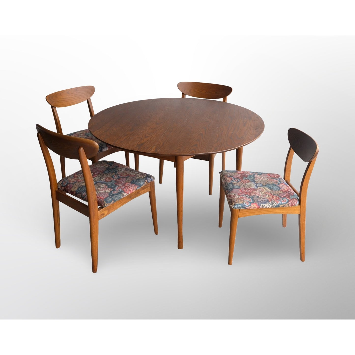 Close up of solid oak Heywood Wakefield mid century modern dining table surface and wood grain