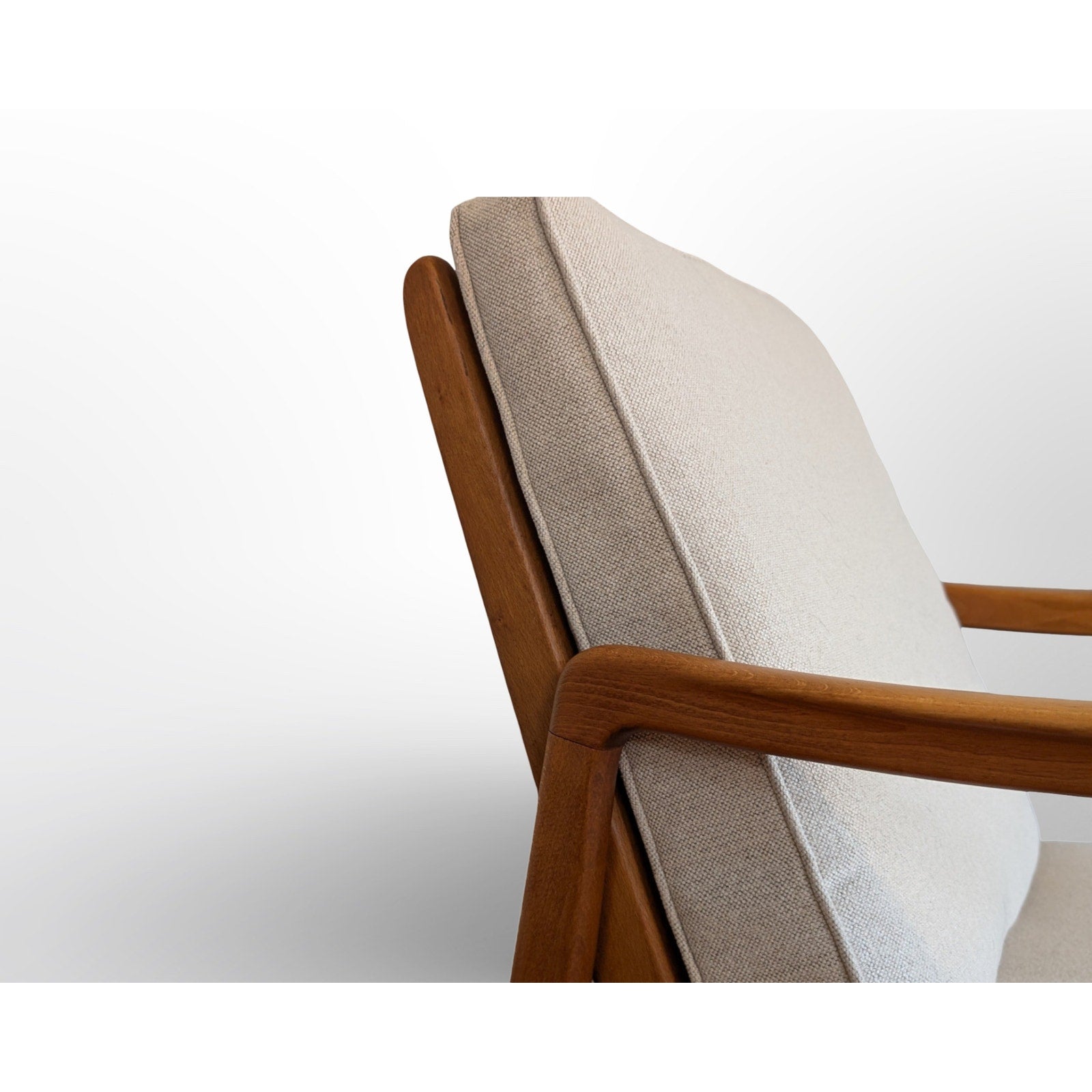 Mid century modern Ole Wanscher FD109 lounge chair with matching ottoman sculptural wood frame