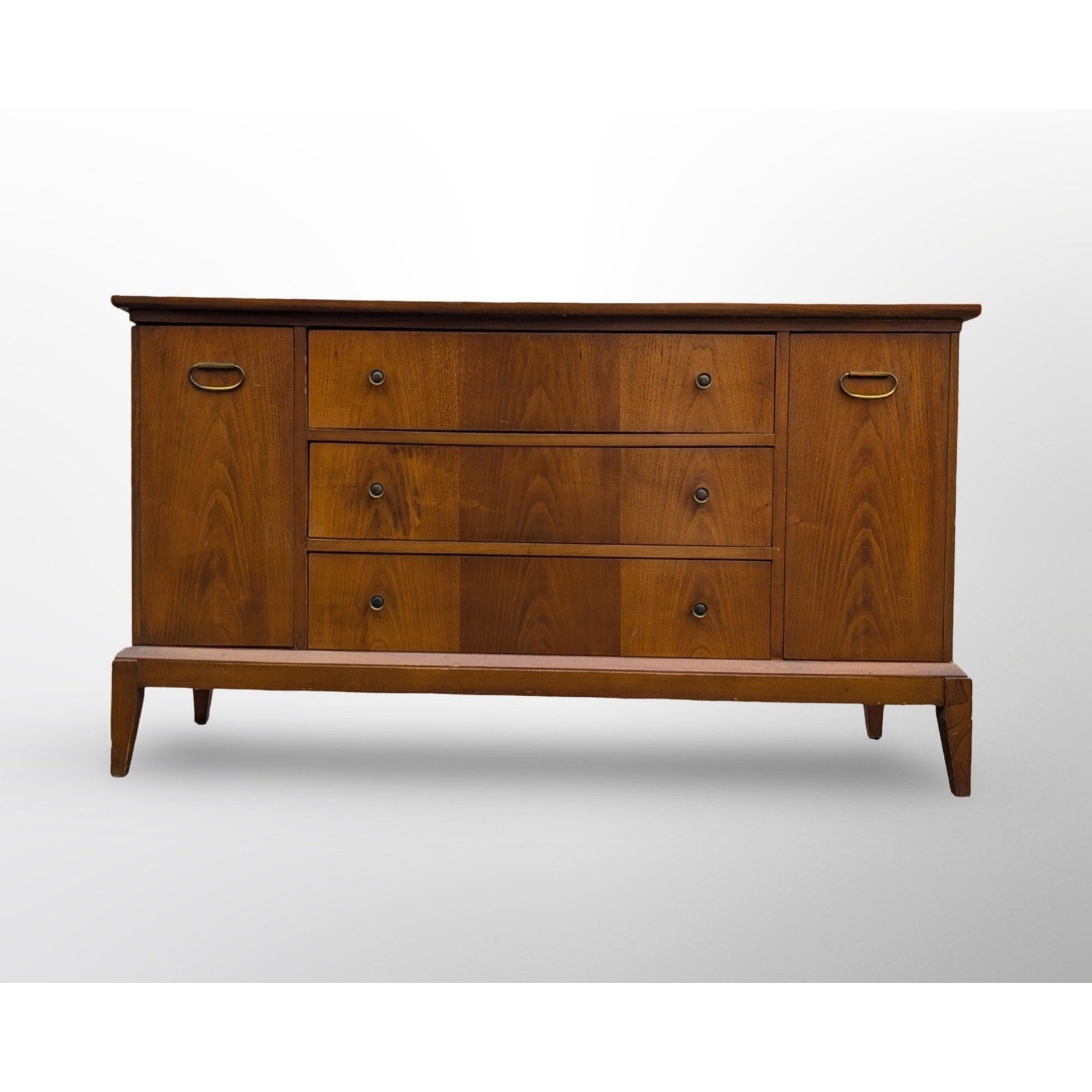 Mid Century Modern Walnut Credenza 3 Drawer 2 Door Sideboard 54 Mid Century Modern Walnut Credenza 3 Drawer 2 Door Sideboard 54