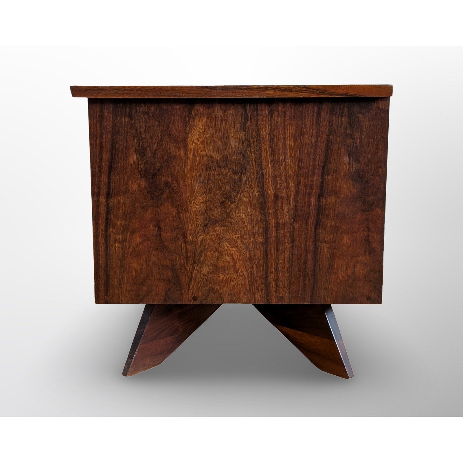 Side profile of George Nakashima Origins nightstand mid century modern silhouette