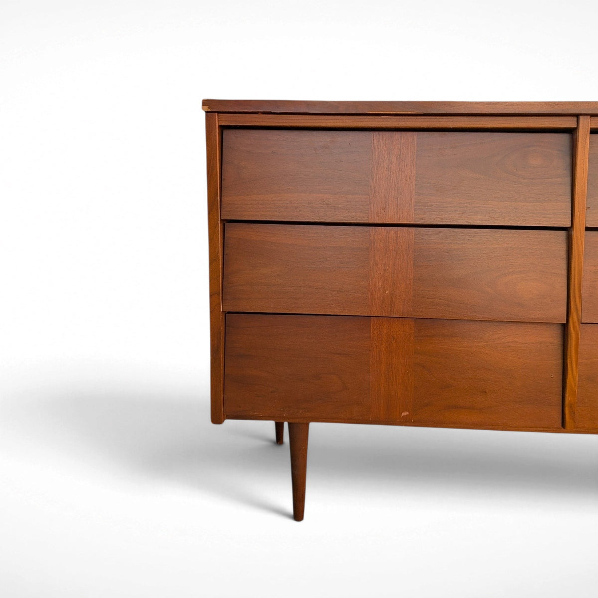 Restored Ward Mfg. mid century modern walnut 6-drawer dresser with louvered drawer fronts and tapered legs
