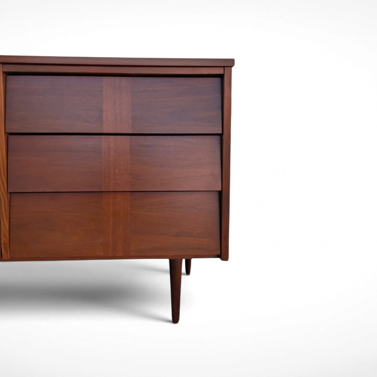 Restored Ward Mfg. mid century modern walnut 6-drawer dresser with louvered drawer fronts and tapered legs